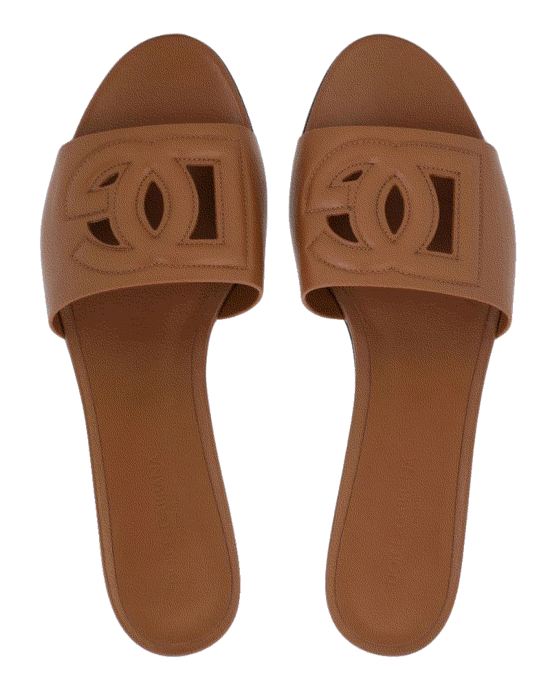 DG Millennials logo slides Dolce 